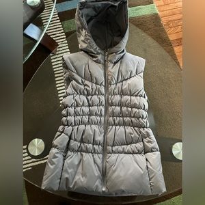 Hooded Michael Kors Silver/Gray Puffy Vest, EUC, women’s size XS/S
